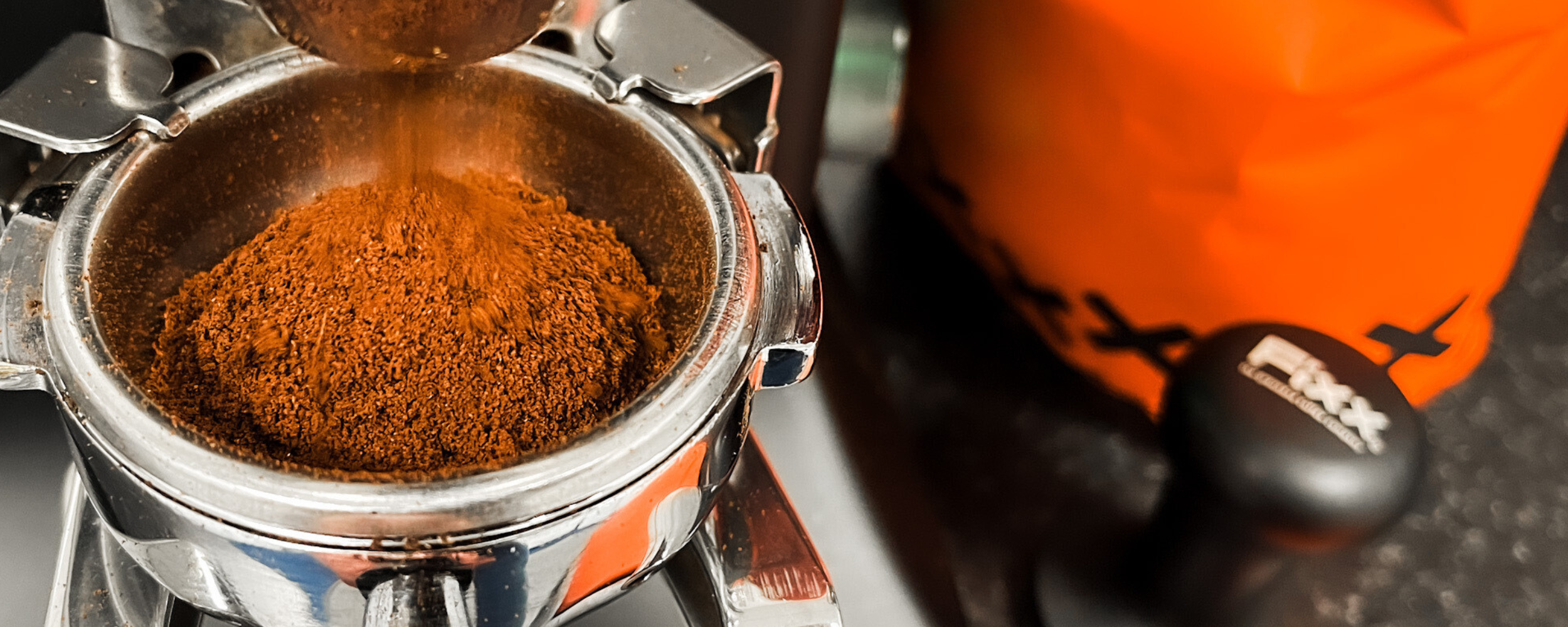 FiXX Coffee grinding into a portafilter for espresso